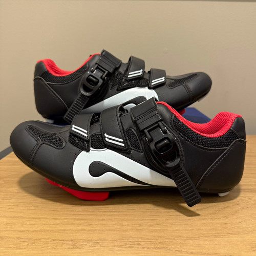 Peloton cycling shoes - peloton,