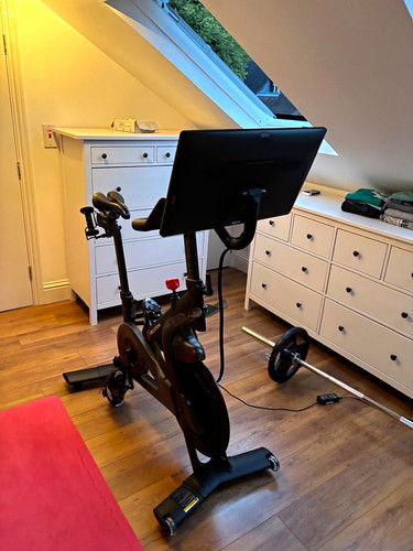 Peloton bike 2021 good - bike,,